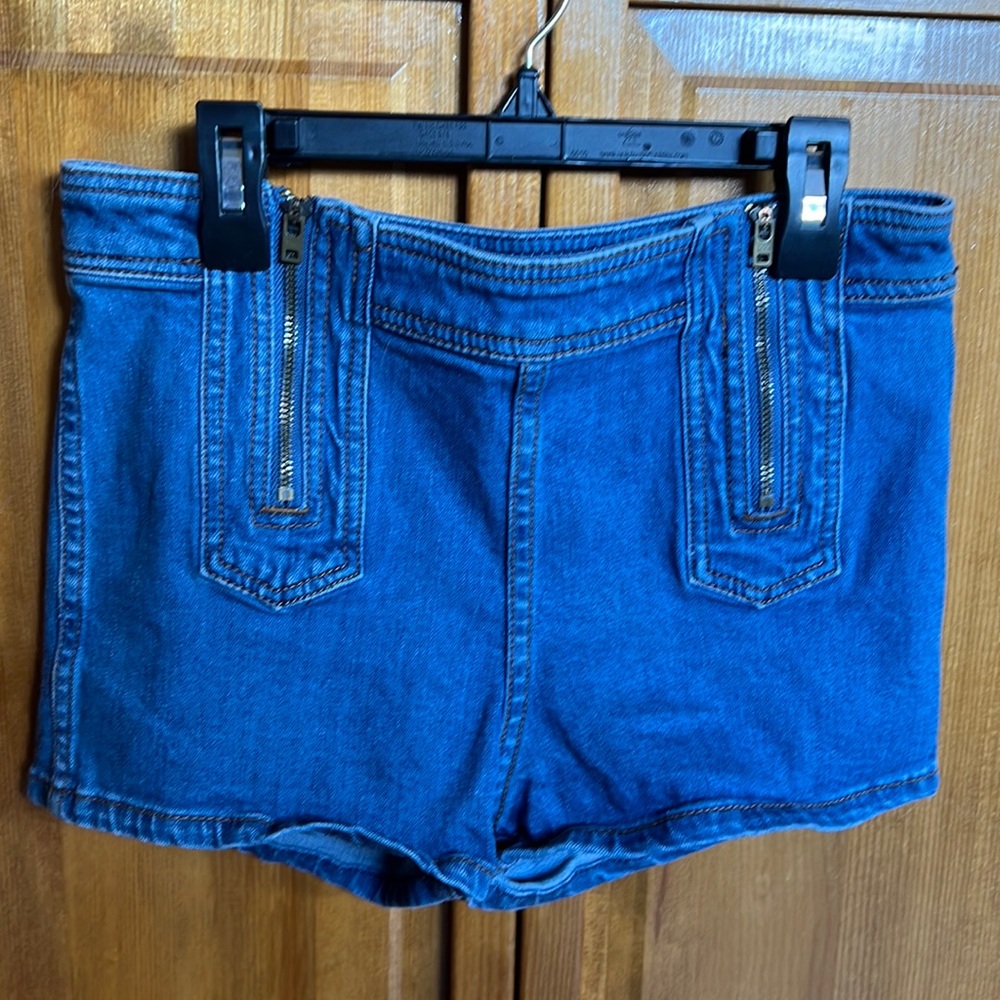 Free people vintage zip denim shorts 26